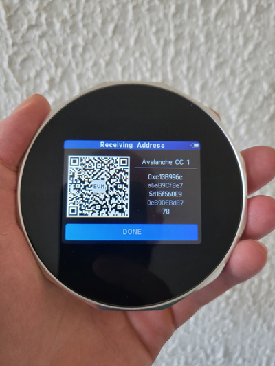 SecuX V20 hardware wallet displaying Avalanche app