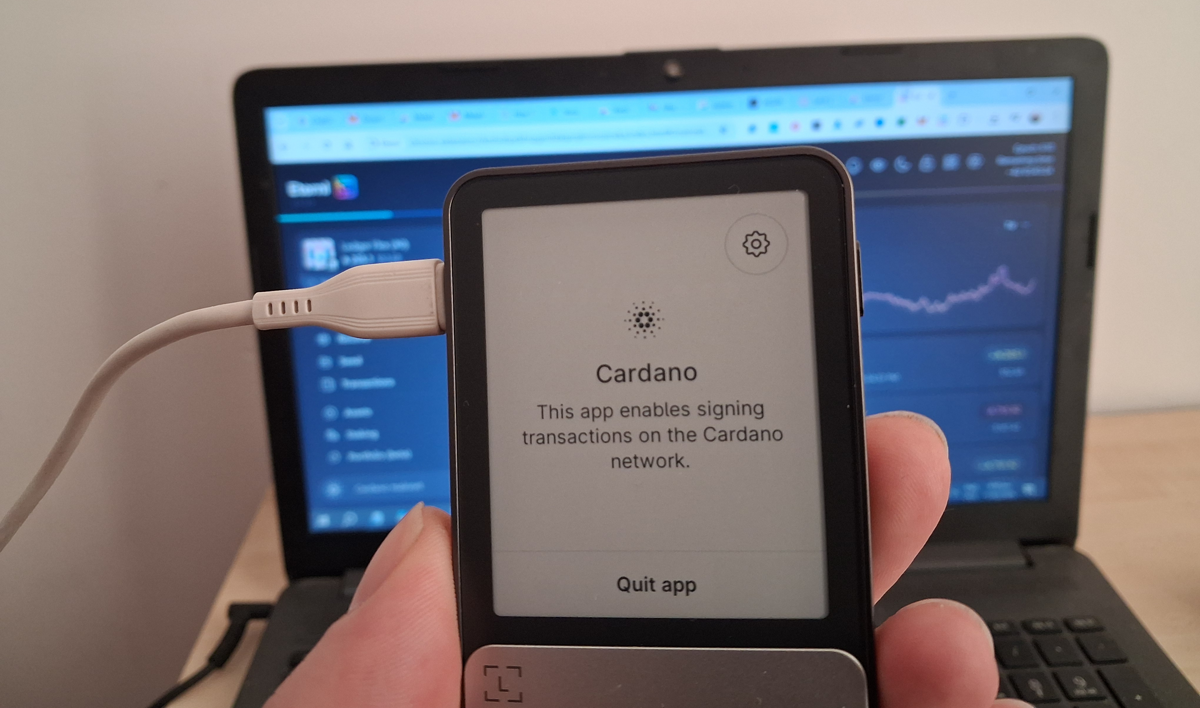 How To Connect Ledger Flex To Eternl Featured Image